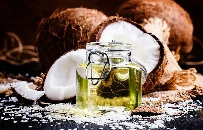 Traditional coconut oil making experience in a Balinese village